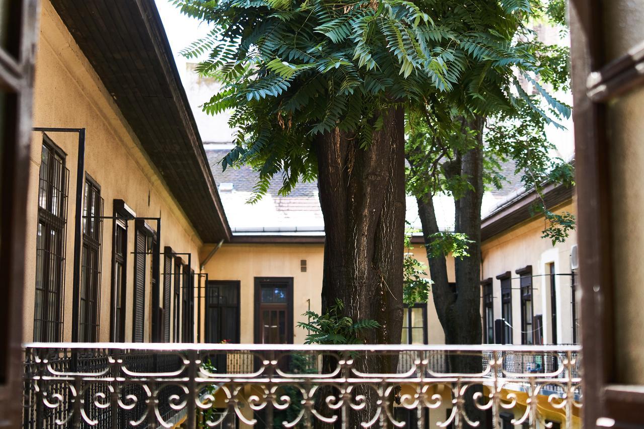Design Apartment In The City Center With Ac Budapest Exterior photo